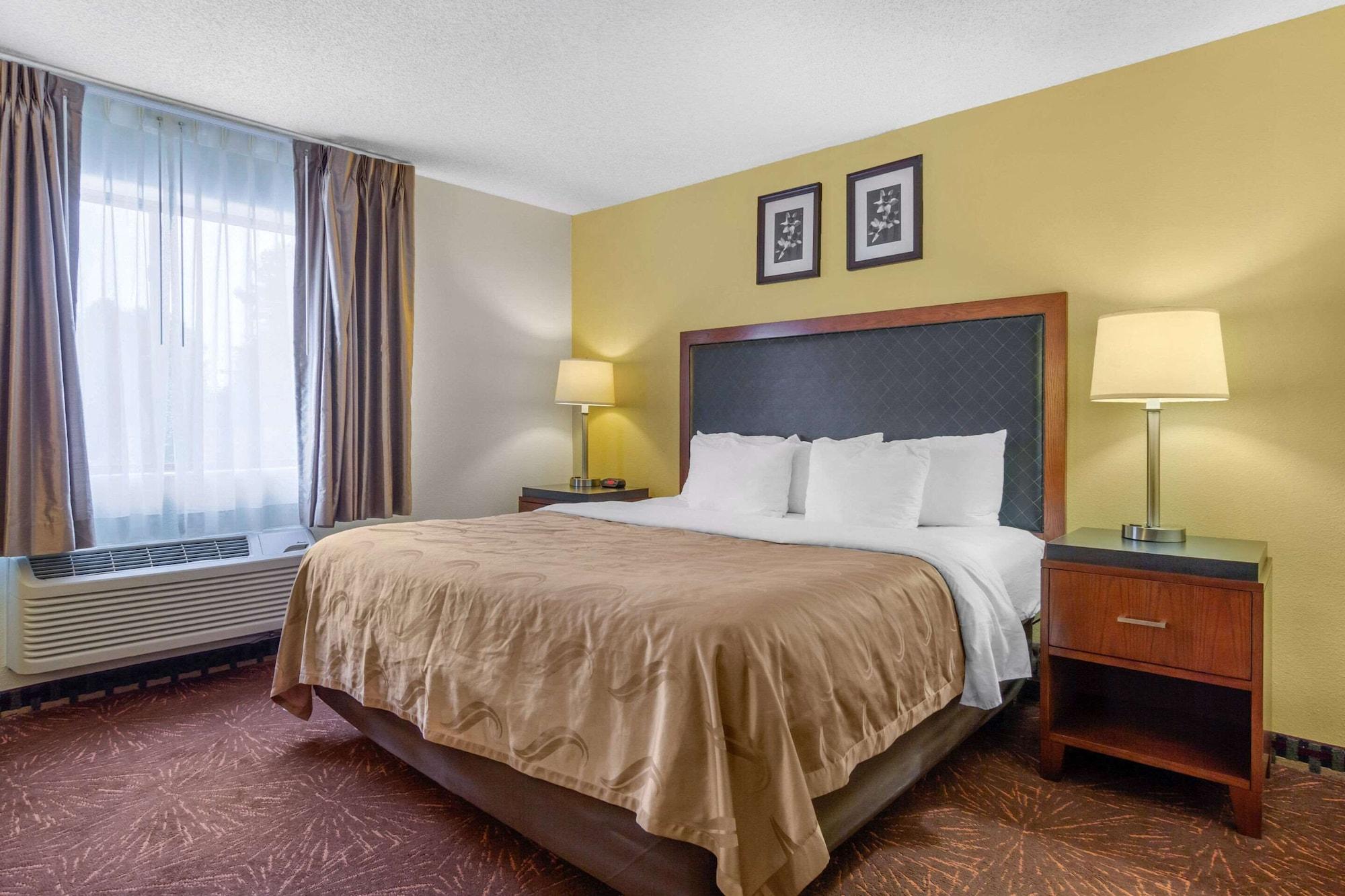 Quality Inn & Suites Lakewood - Denver Southwest Eksteriør billede