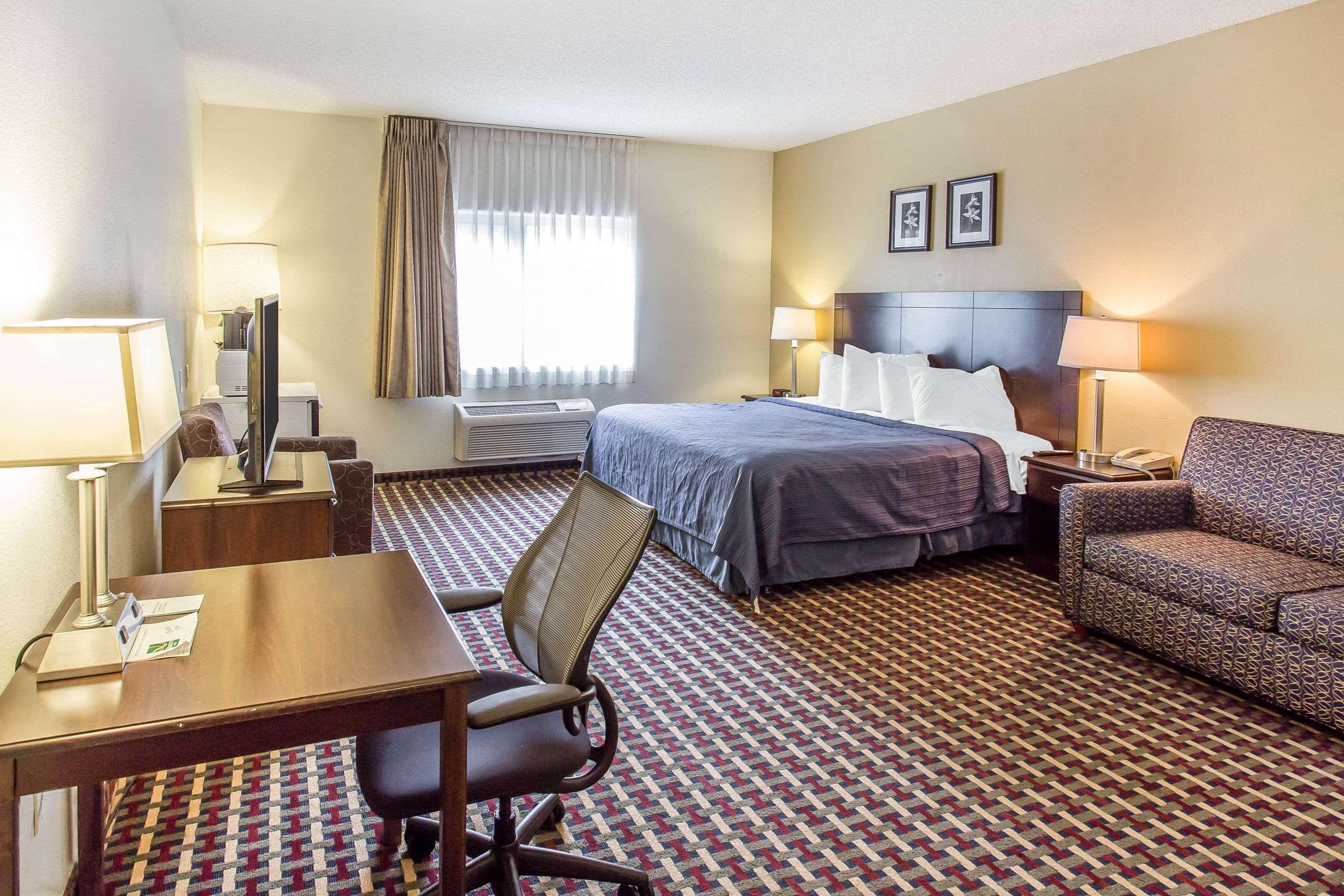 Quality Inn & Suites Lakewood - Denver Southwest Eksteriør billede