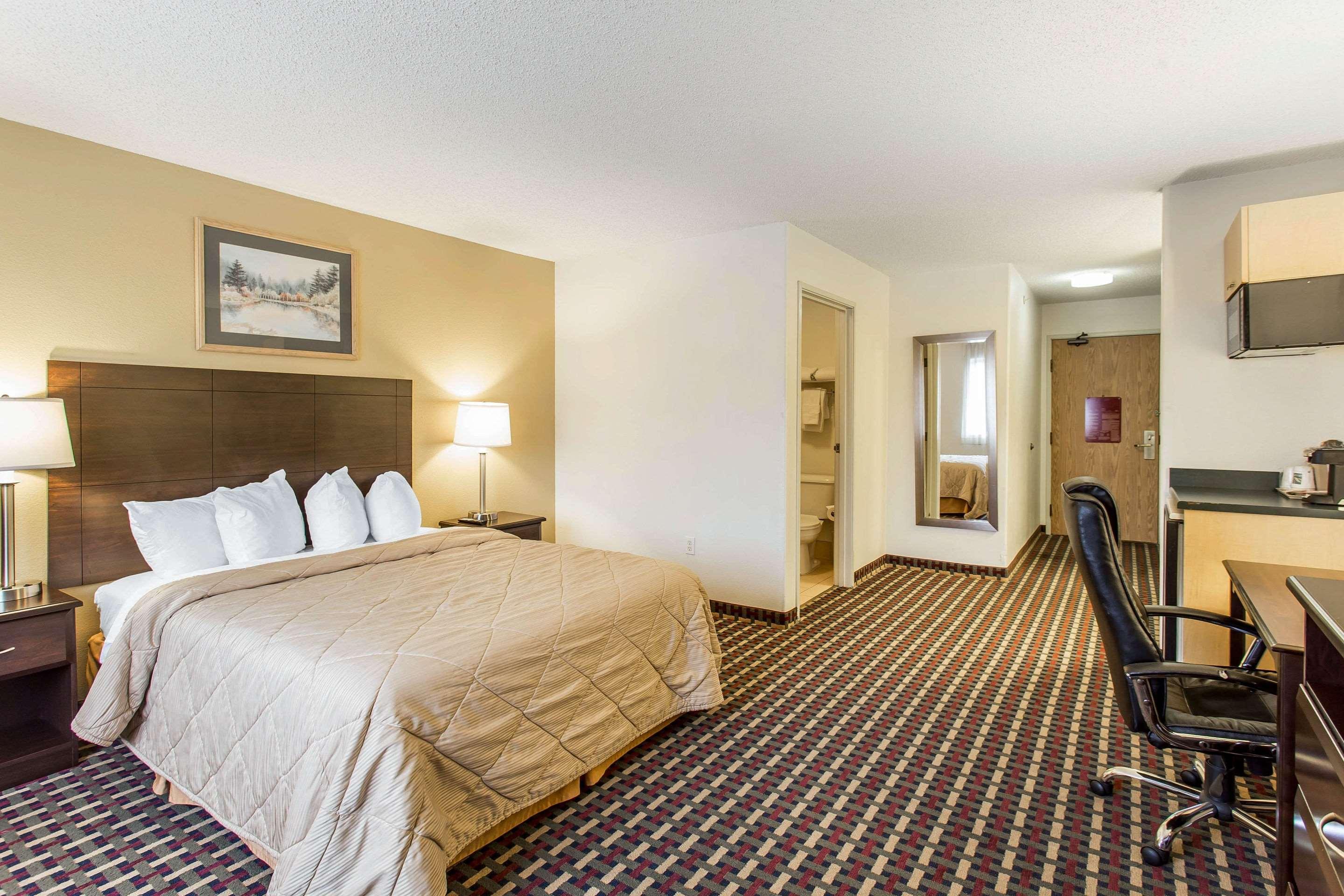 Quality Inn & Suites Lakewood - Denver Southwest Eksteriør billede