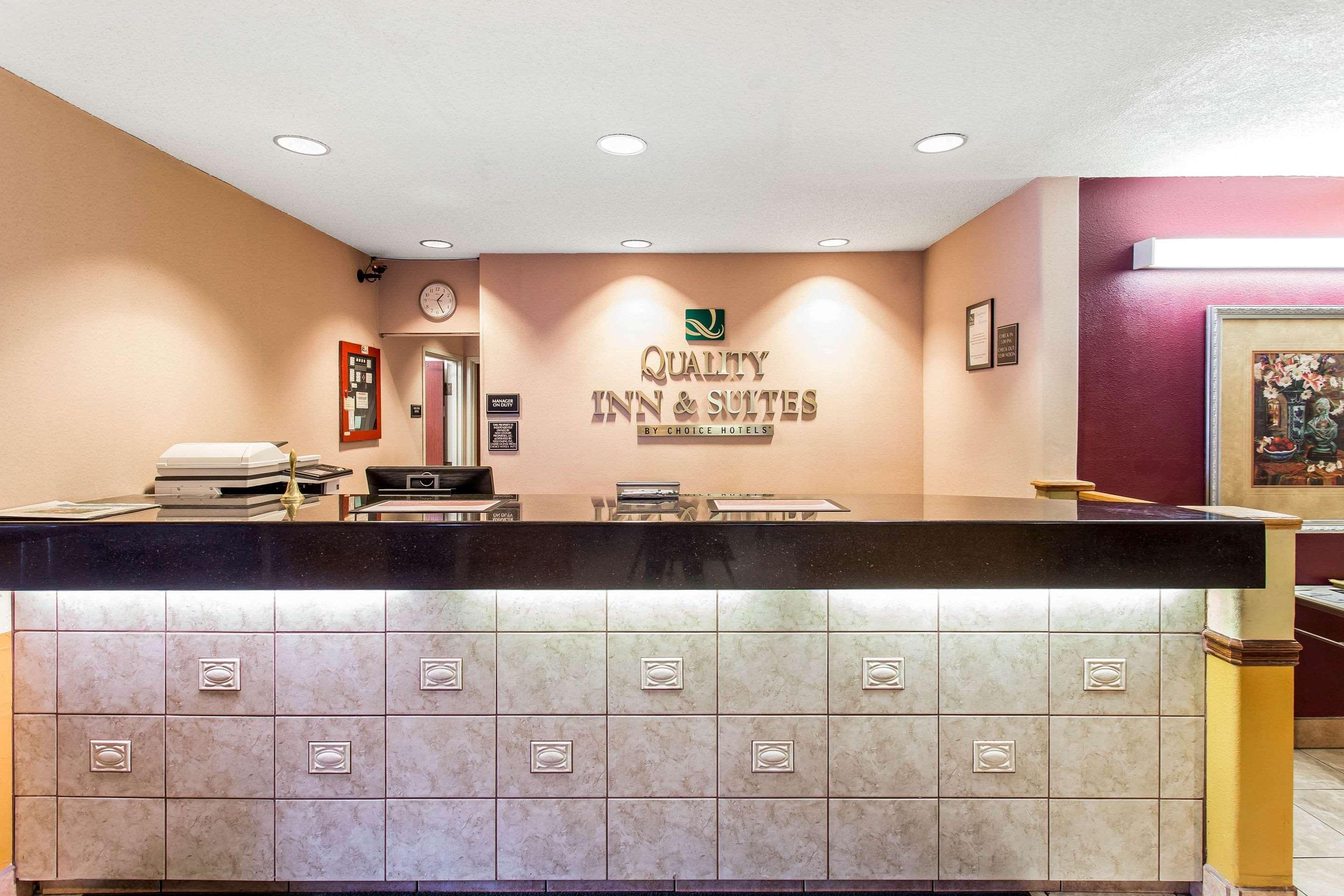 Quality Inn & Suites Lakewood - Denver Southwest Eksteriør billede