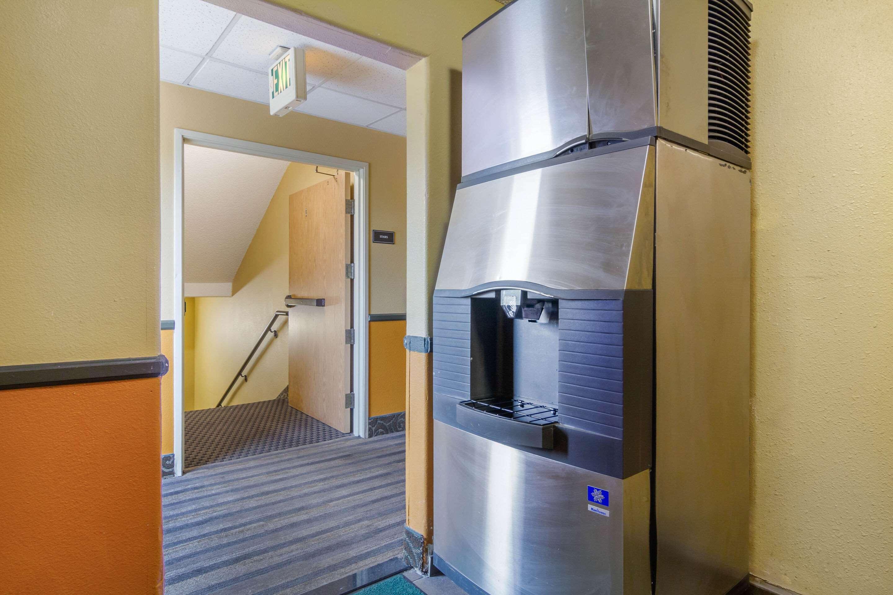 Quality Inn & Suites Lakewood - Denver Southwest Eksteriør billede