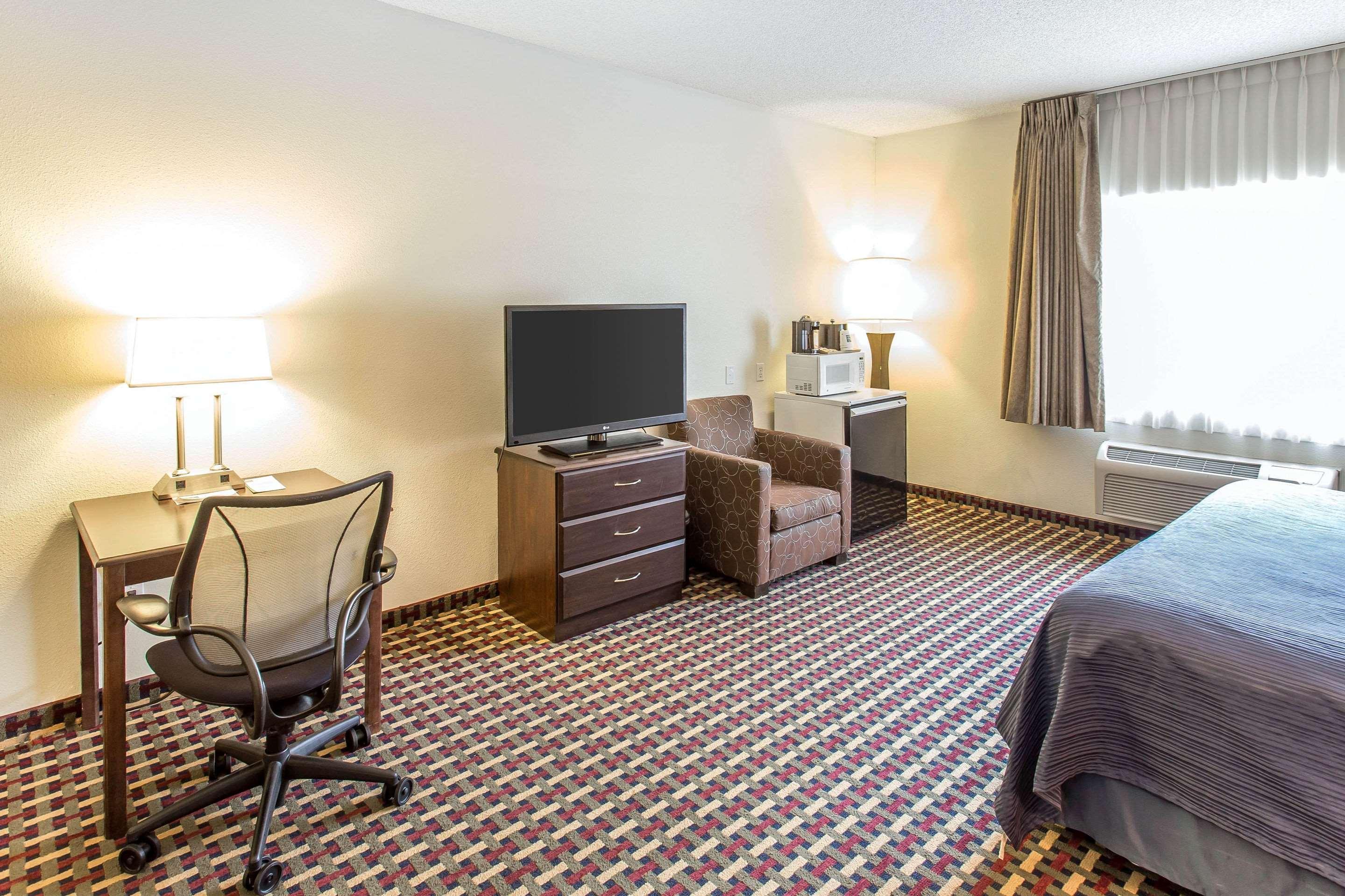 Quality Inn & Suites Lakewood - Denver Southwest Eksteriør billede