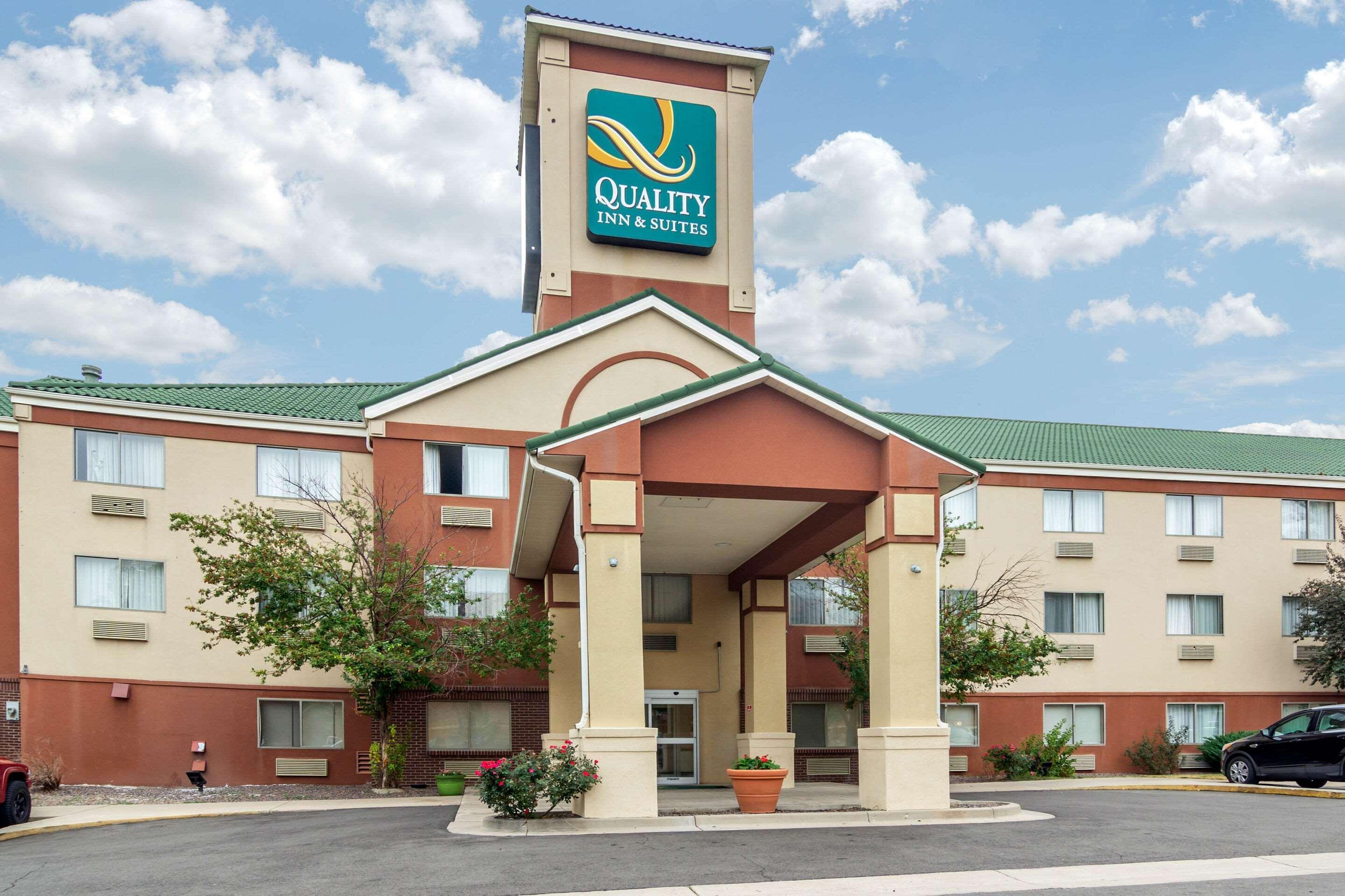 Quality Inn & Suites Lakewood - Denver Southwest Eksteriør billede