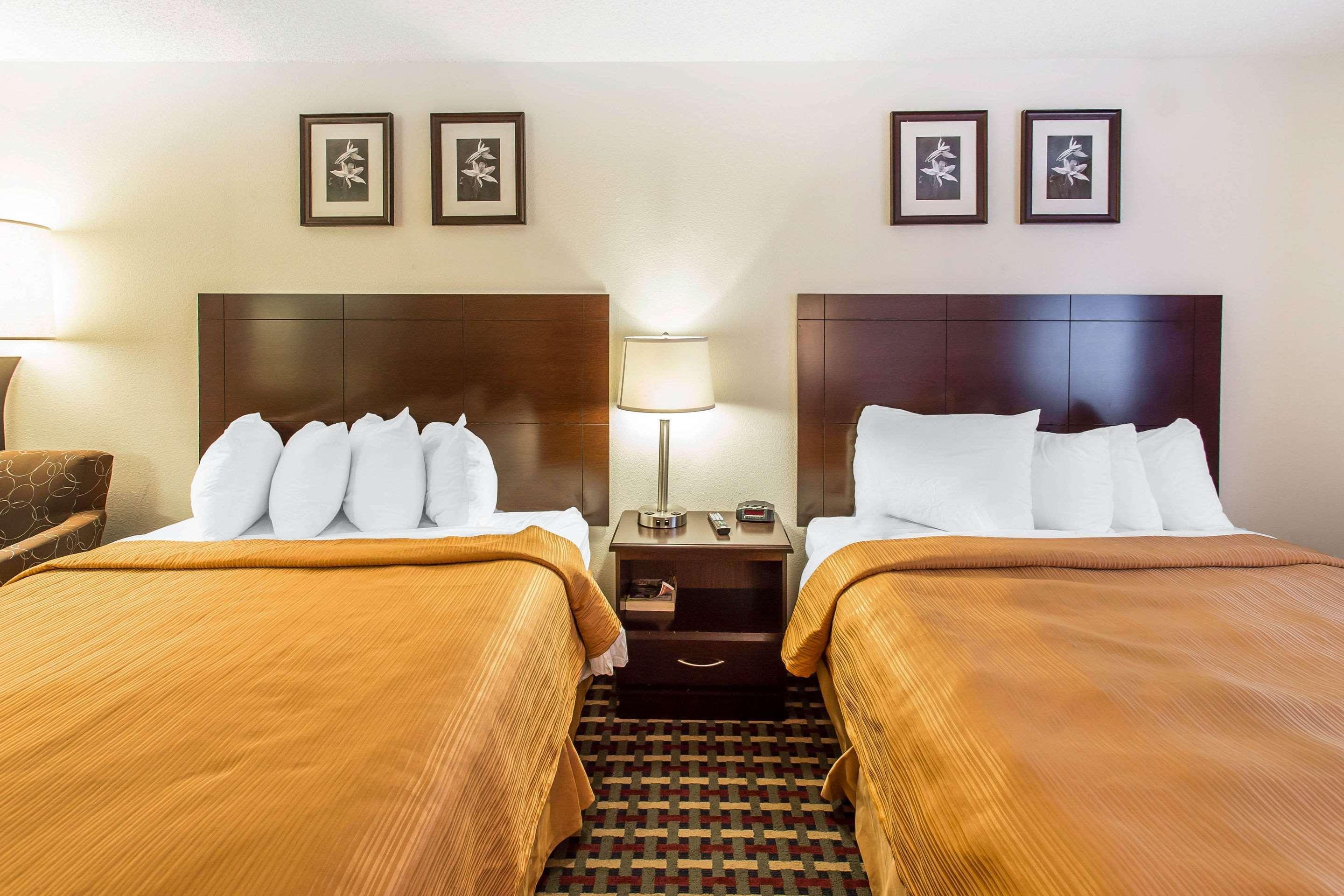 Quality Inn & Suites Lakewood - Denver Southwest Eksteriør billede