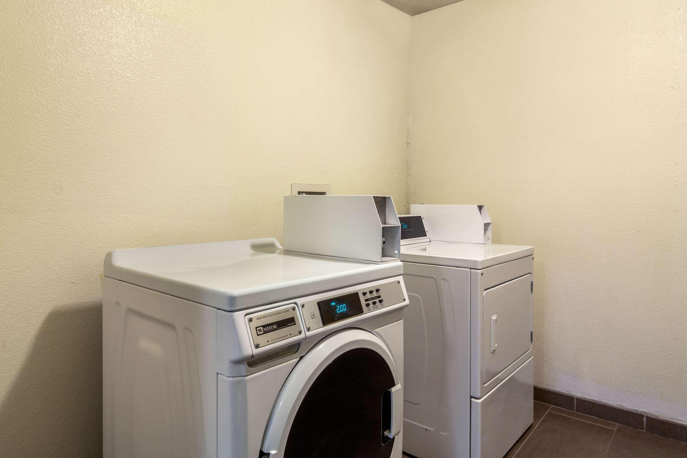 Quality Inn & Suites Lakewood - Denver Southwest Eksteriør billede