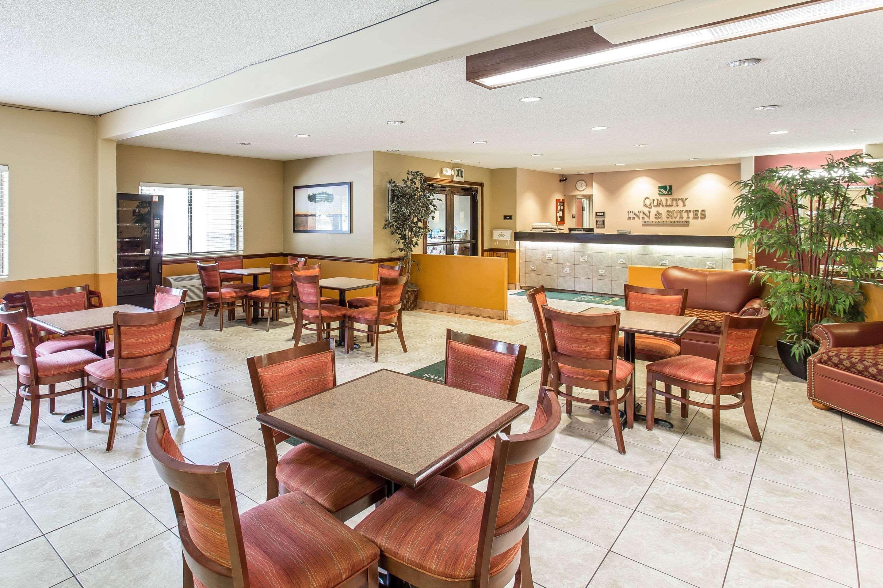 Quality Inn & Suites Lakewood - Denver Southwest Eksteriør billede