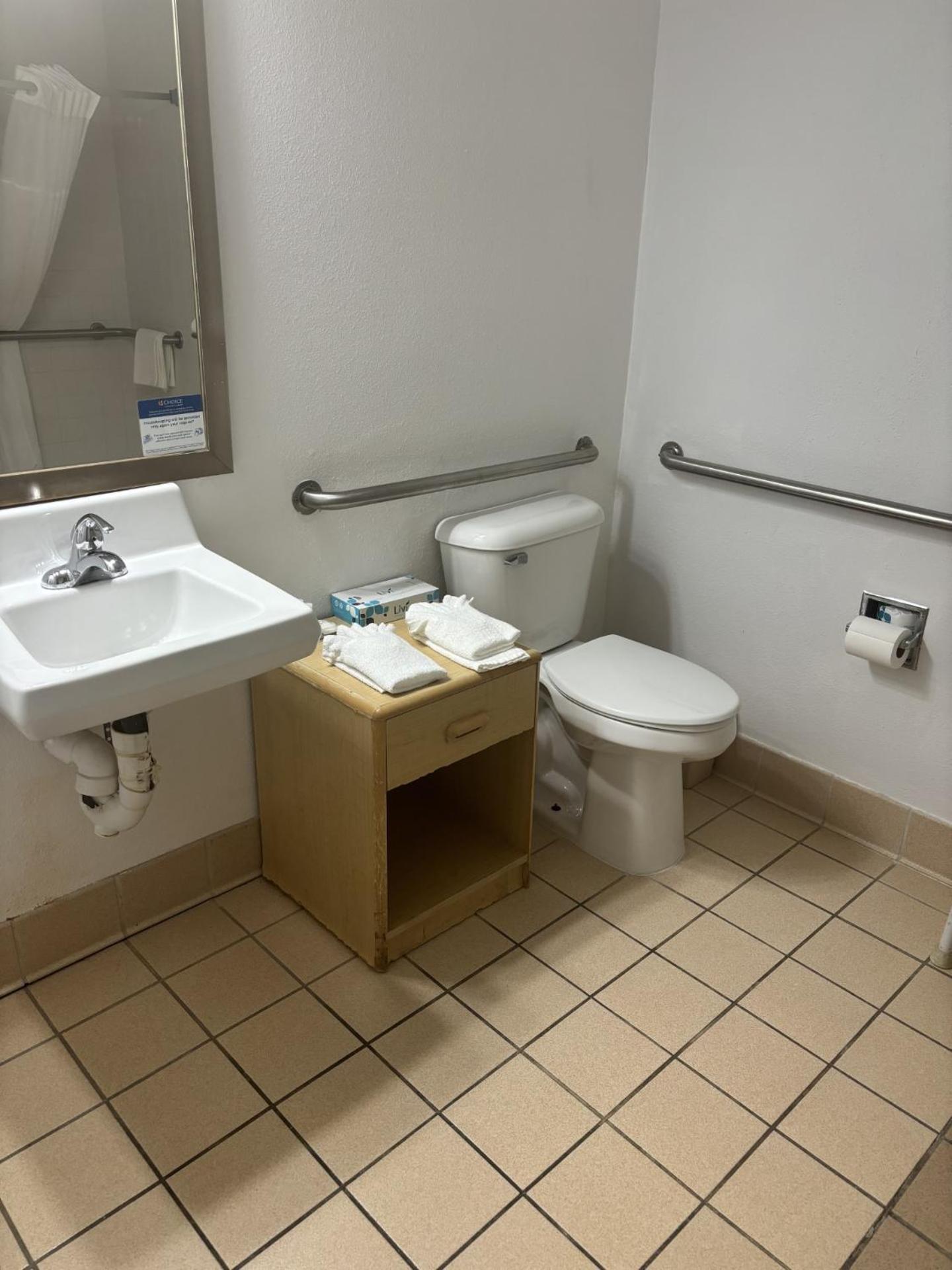 Quality Inn & Suites Lakewood - Denver Southwest Eksteriør billede