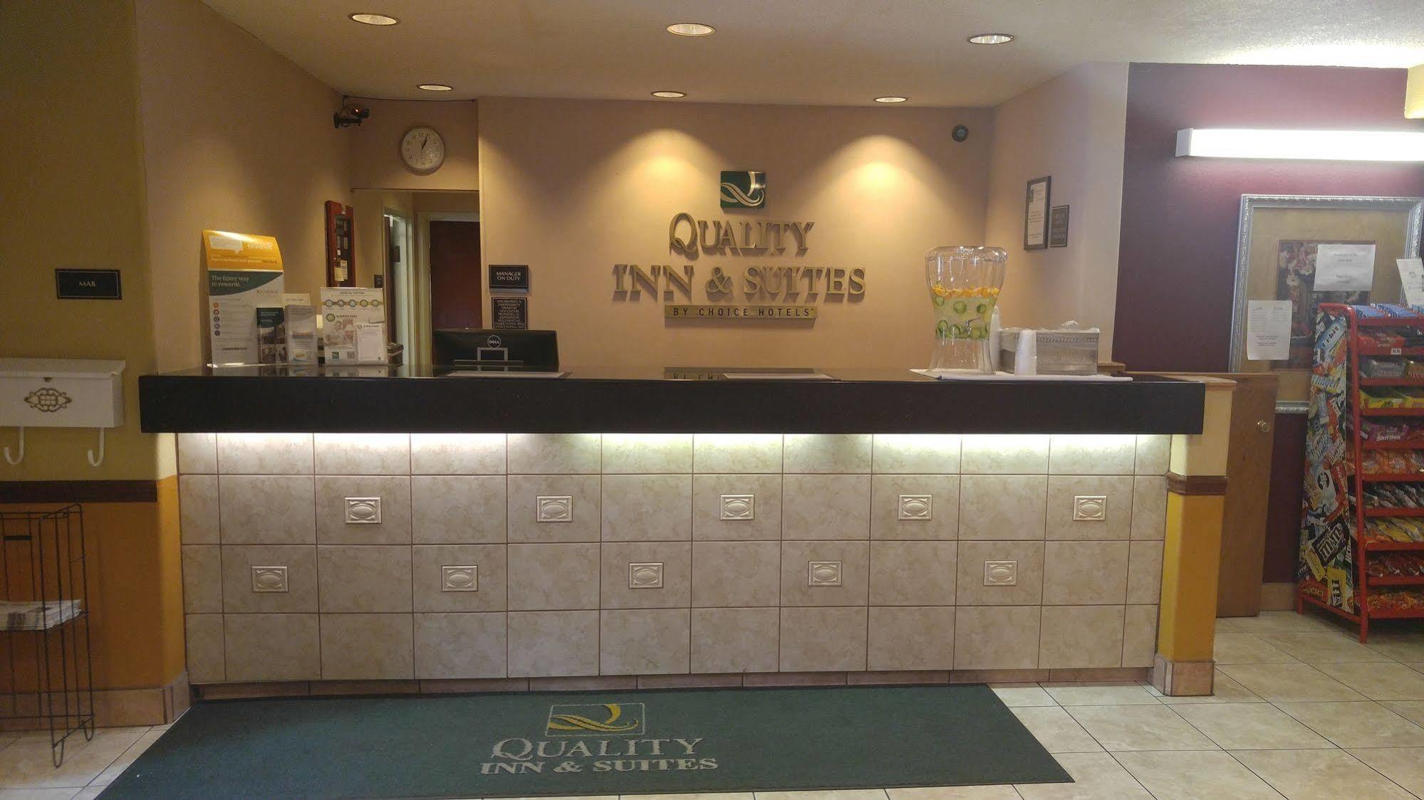 Quality Inn & Suites Lakewood - Denver Southwest Eksteriør billede