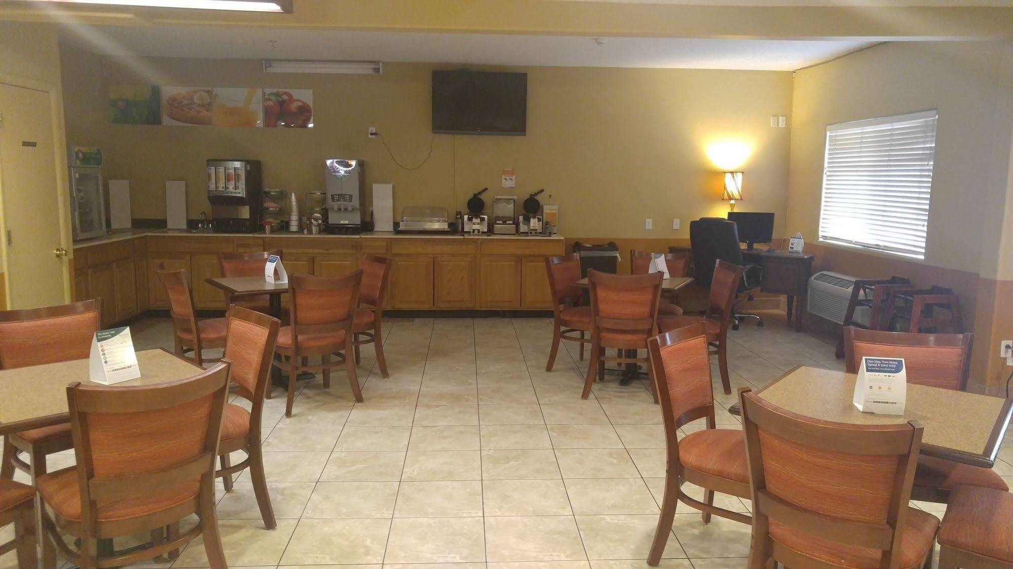 Quality Inn & Suites Lakewood - Denver Southwest Eksteriør billede